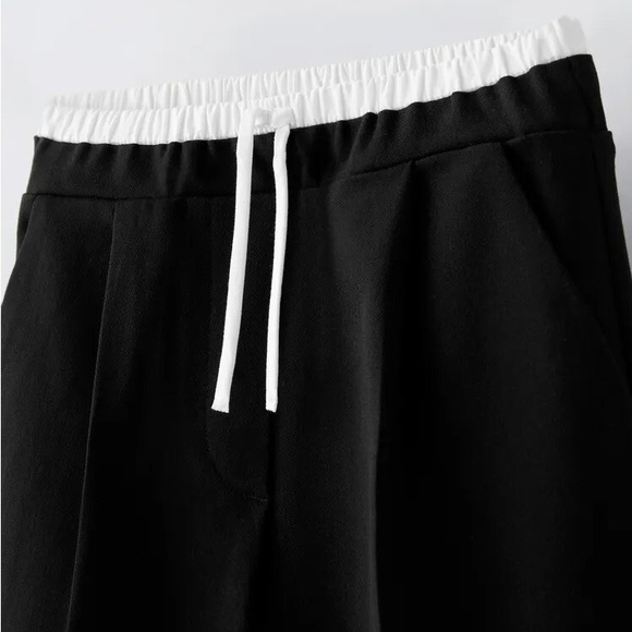 Zara Pants - Zara double waist shorts drawstring Black and White size Small